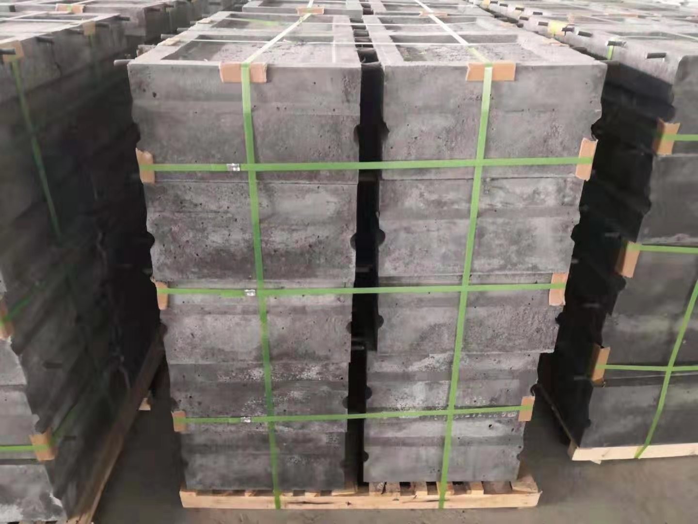 使用预制件比使用风暴平台强吗？